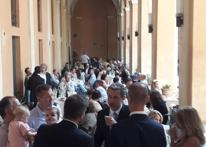 Student's Della Ghiara Hostel Ρέτζιο Εμίλια