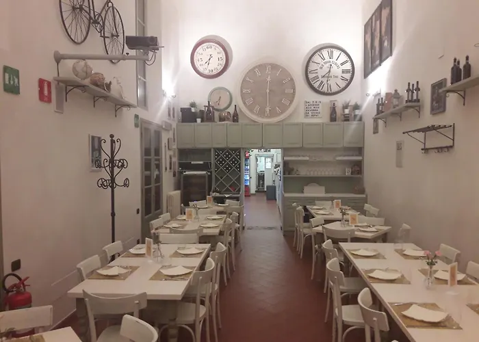 Student's Della Ghiara Hostel *