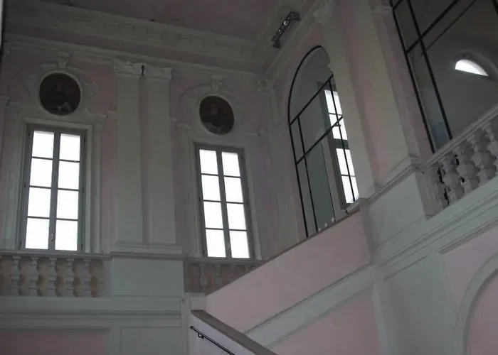 Student's Della Ghiara Hostel *