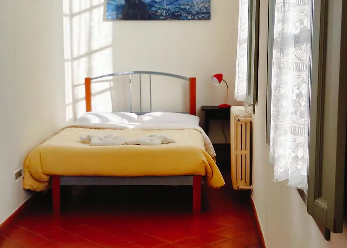 Student's Della Ghiara Hostel *