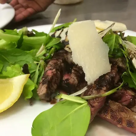 Student's Della Ghiara