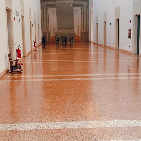 Hostel Student's Della Ghiara *