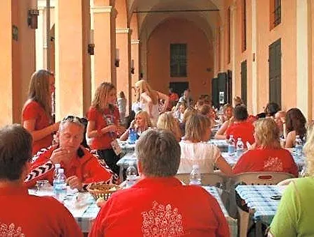 Student's Della Ghiara