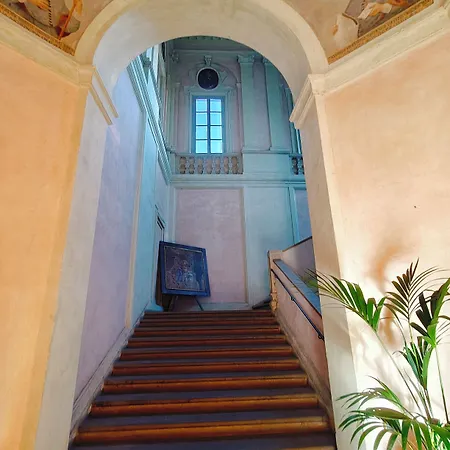 Student's Della Ghiara