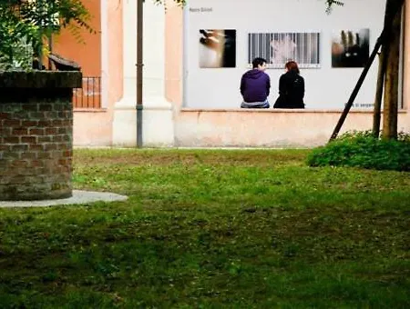 Student's Della Ghiara *